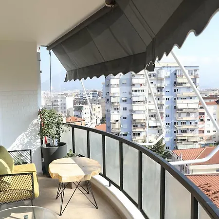 Apartment Tiranatop Suites 3 1000 Ft2