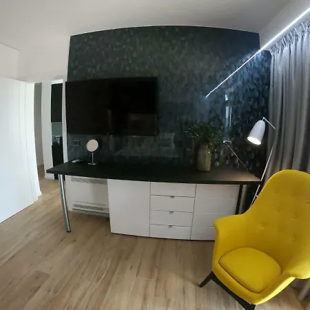 Apartment Tiranatop Suites 3 1000 Ft2