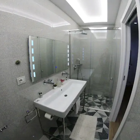 Tiranatop Suites 3 1000 Ft2 Tirana